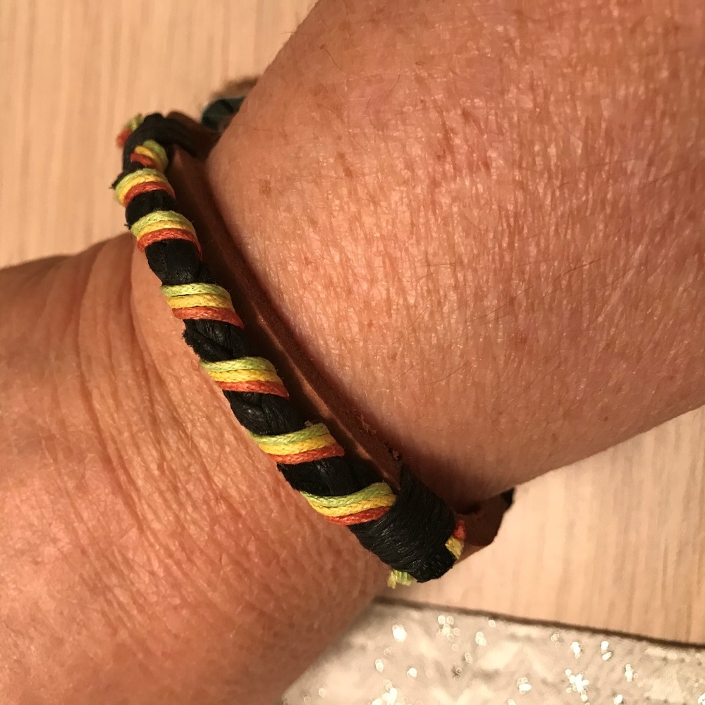 NWOT Unisex Brown Leather Diffuser Bracelet